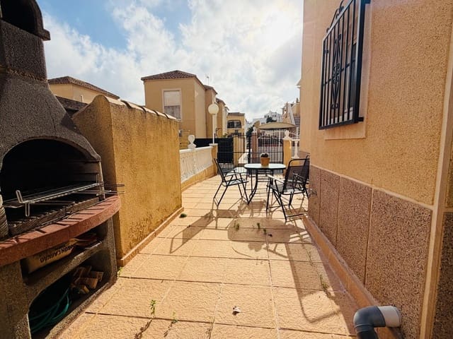 Apartamento de 3 habitaciones en Los Balcones - Los Altos, Torrevieja en alquiler con piscina - 1.000 € (Ref: 9390990)
