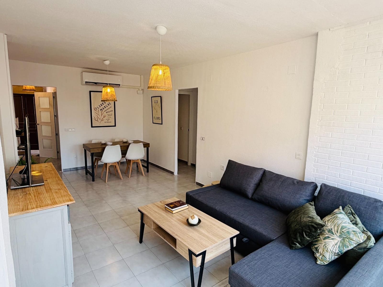 2 bedroom Flat for holiday rental in Torrevieja - € 1,600 (Ref: 9431142)