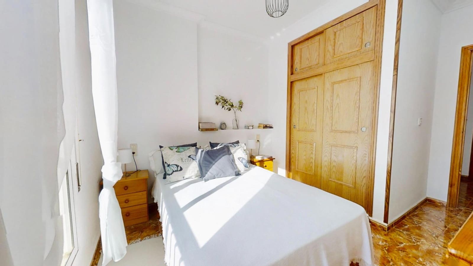 2 soverom Leilighet til salgs i Torrevieja med garasje - € 135 000 (Ref: 9470494)