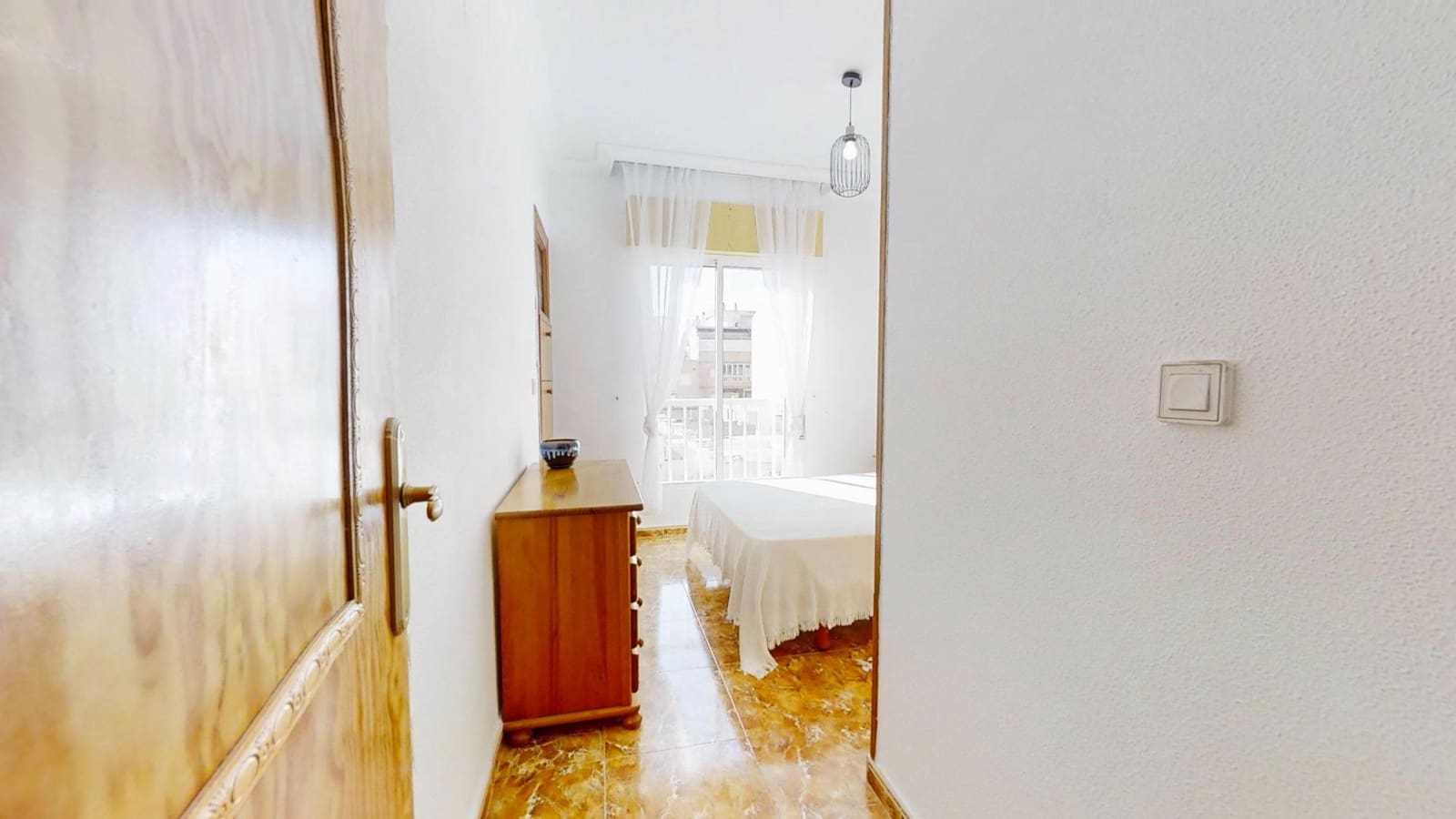 2 soverom Leilighet til salgs i Torrevieja med garasje - € 135 000 (Ref: 9470494)