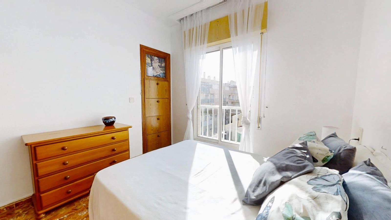 2 soverom Leilighet til salgs i Torrevieja med garasje - € 135 000 (Ref: 9470494)