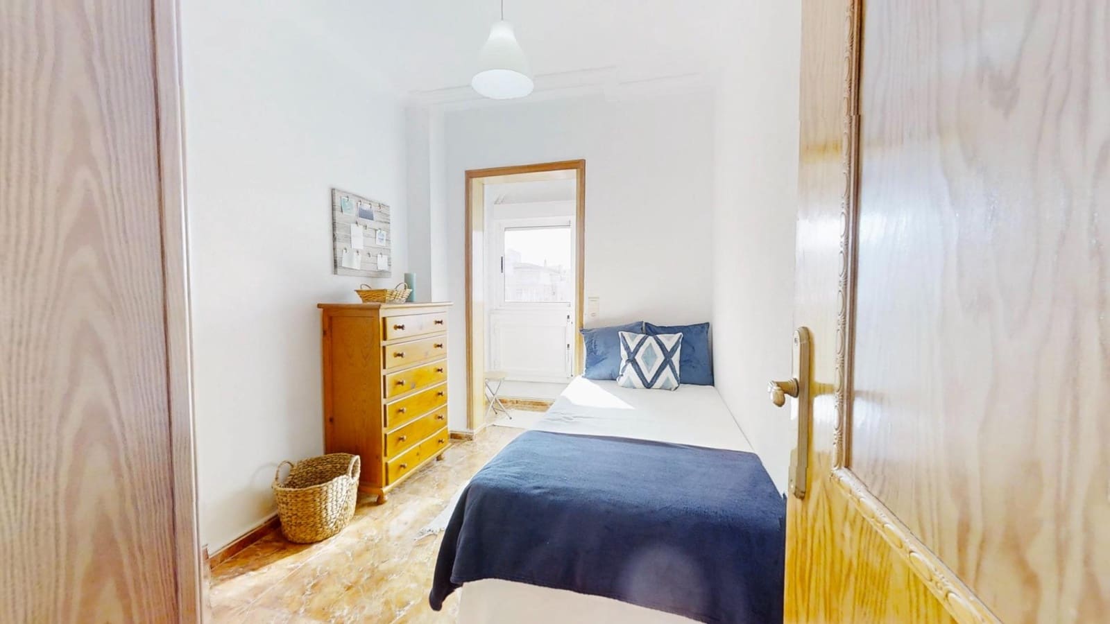 2 soverom Leilighet til salgs i Torrevieja med garasje - € 135 000 (Ref: 9470494)