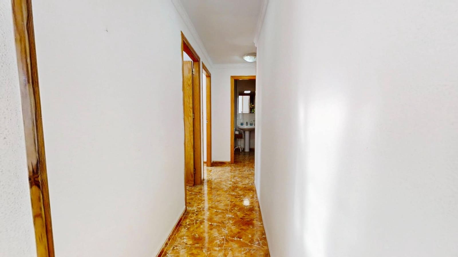 2 soverom Leilighet til salgs i Torrevieja med garasje - € 135 000 (Ref: 9470494)