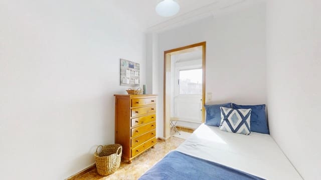 Piso de 2 habitaciones en Playa del Acequión, Torrevieja en venta con garaje - 135.000 € (Ref: 9470494)