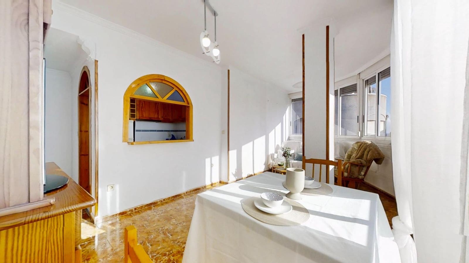 2 soverom Leilighet til salgs i Torrevieja med garasje - € 135 000 (Ref: 9470494)