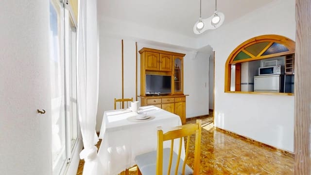 Piso de 2 habitaciones en Playa del Acequión, Torrevieja en venta con garaje - 135.000 € (Ref: 9470494)