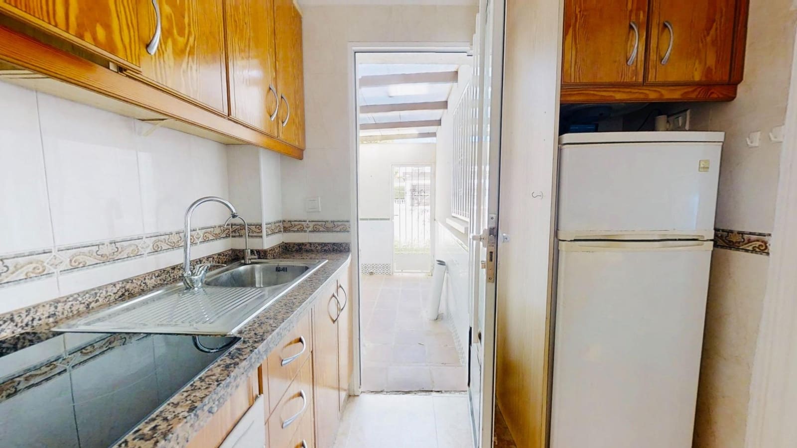 3 sypialnia Willa na sprzedaż w Playa Flamenca z basenem garażem - 190 000 € (Ref: 9712071)