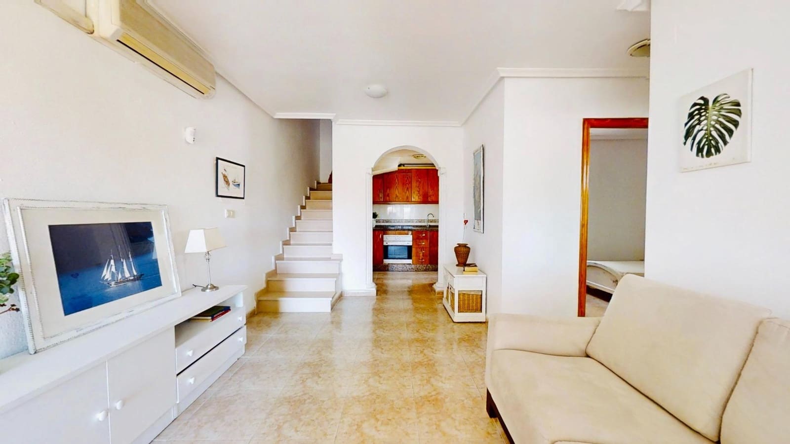 3 sypialnia Willa na sprzedaż w Playa Flamenca z basenem garażem - 190 000 € (Ref: 9712071)