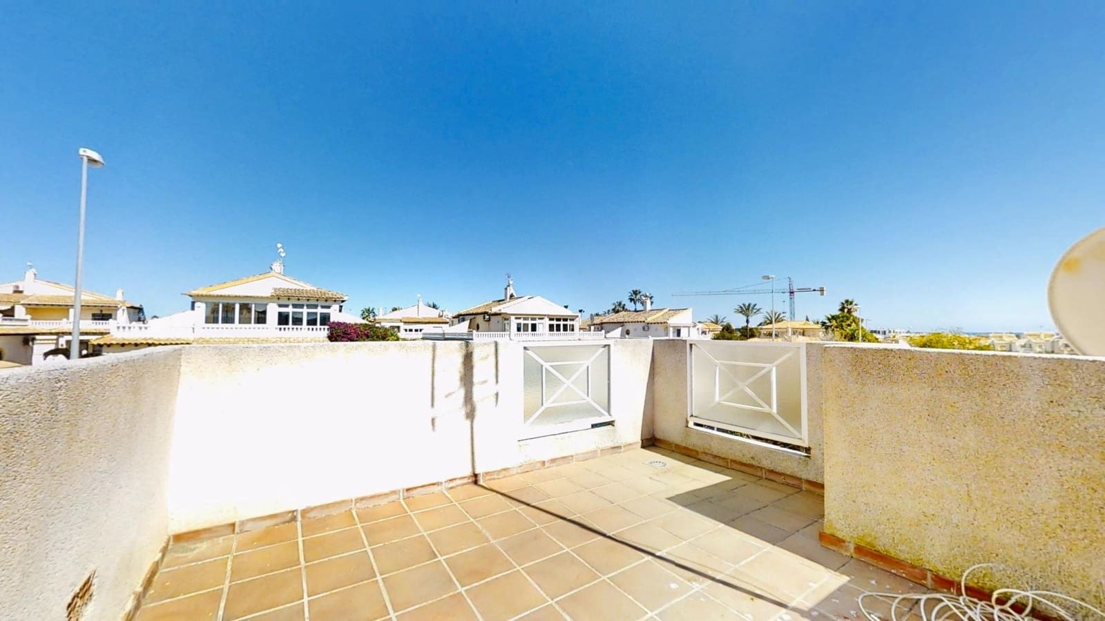 3 sypialnia Willa na sprzedaż w Playa Flamenca z basenem garażem - 190 000 € (Ref: 9712071)