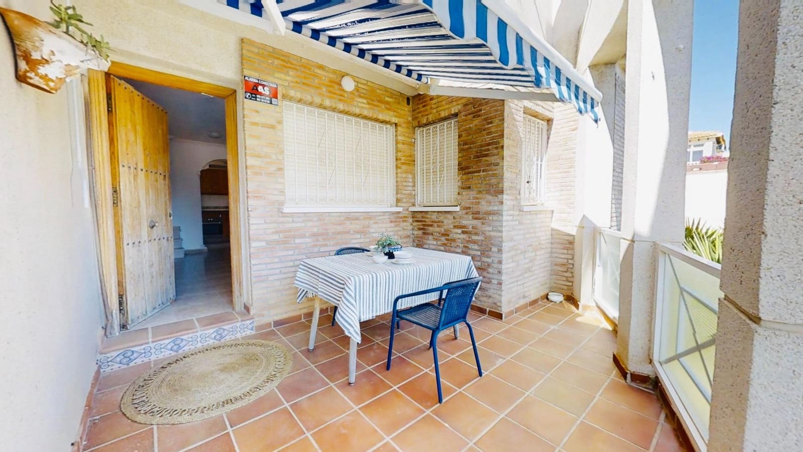 3 sypialnia Willa na sprzedaż w Playa Flamenca z basenem garażem - 190 000 € (Ref: 9712071)