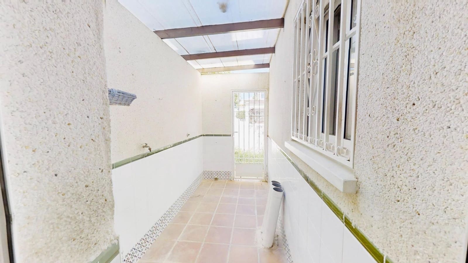 3 bedroom Villa for sale in Playa Flamenca with pool garage - € 190,000 (Ref: 9712071)