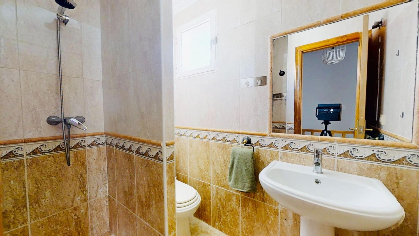 3 bedroom Villa for sale in Playa Flamenca with pool garage - € 190,000 (Ref: 9712071)