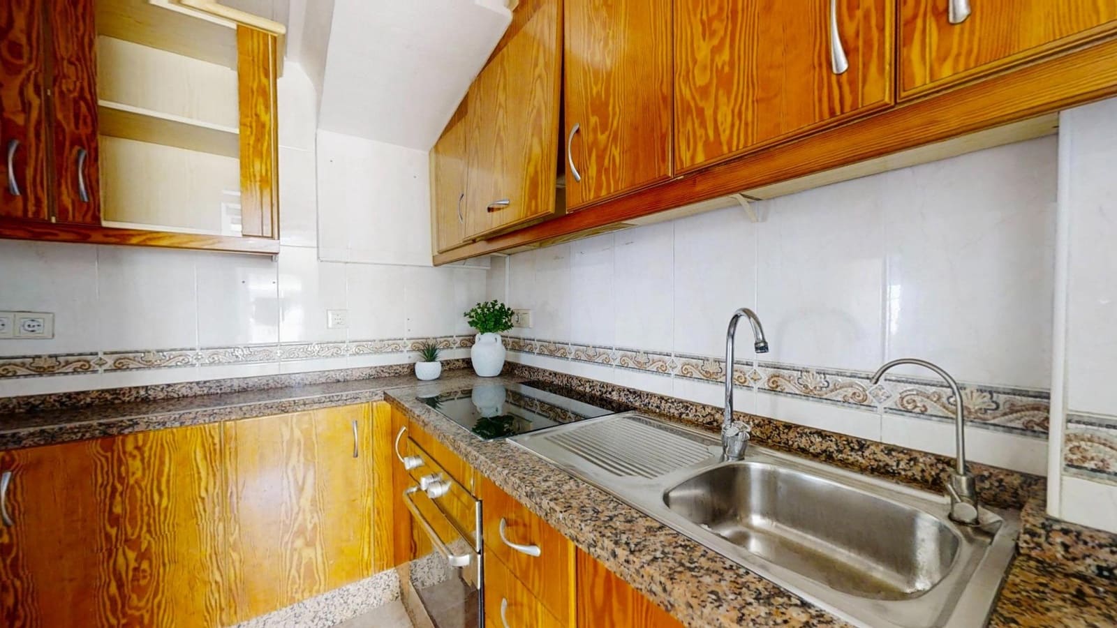 3 bedroom Villa for sale in Playa Flamenca with pool garage - € 190,000 (Ref: 9712071)