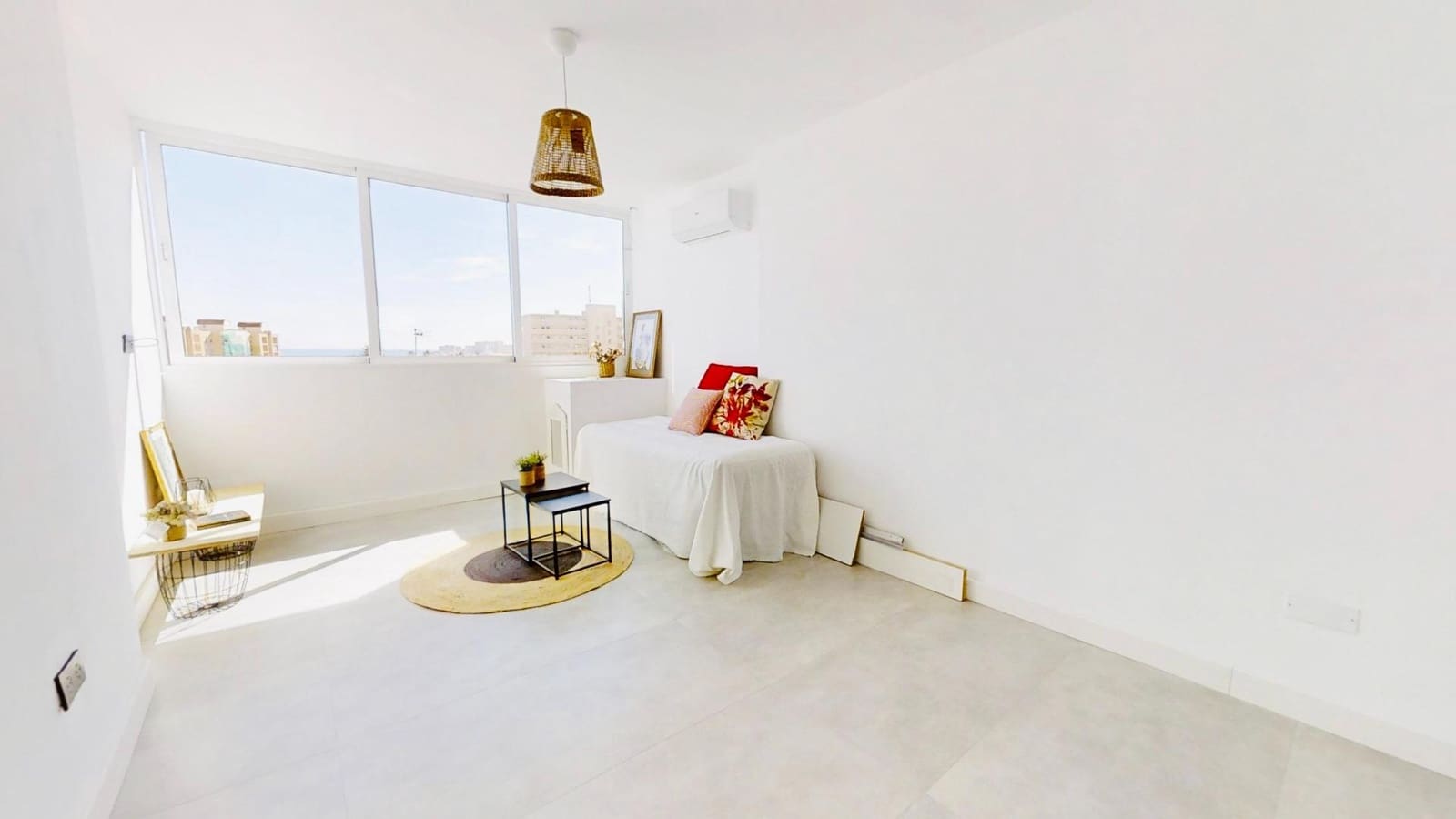 Studio til salg i Torrevieja med garage - € 85.000 (Ref: 9712073)