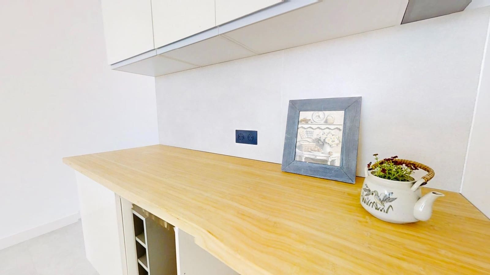 Studio til salg i Torrevieja med garage - € 85.000 (Ref: 9712073)