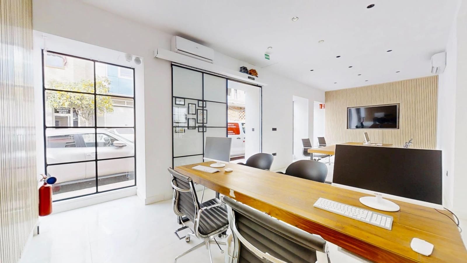 Comercial para venda em Torrevieja - 290 000 € (Ref: 9721794)