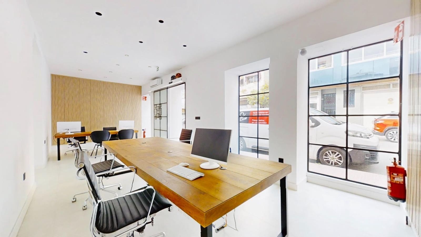 Comercial para venda em Torrevieja - 290 000 € (Ref: 9721794)