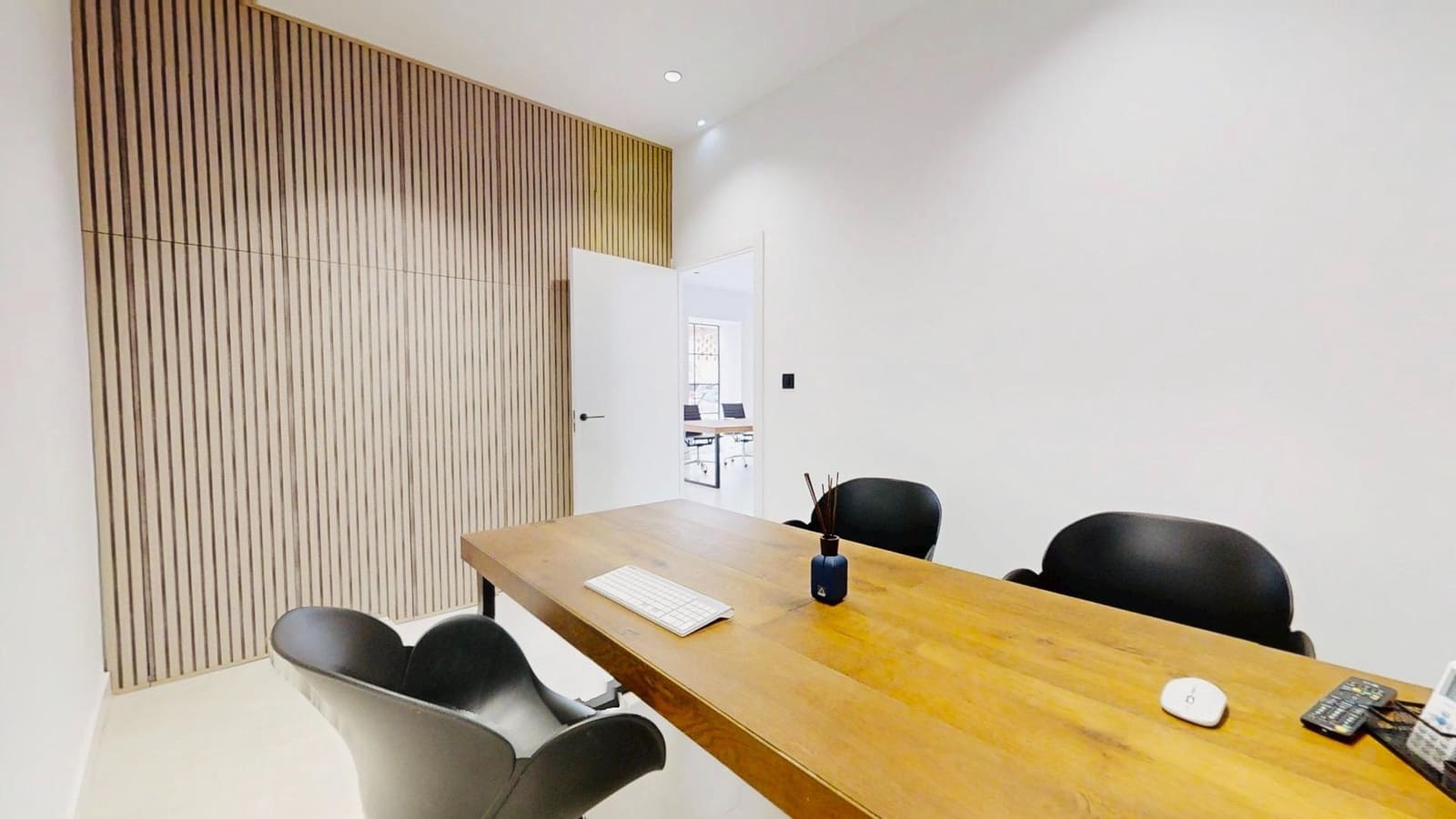 Comercial para venda em Torrevieja - 290 000 € (Ref: 9721794)