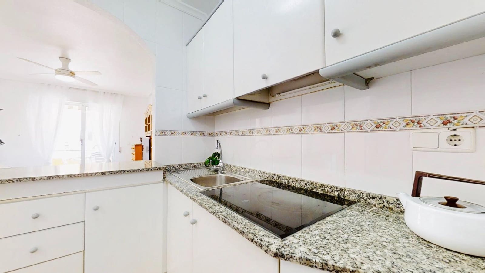 2 chambre Appartement à vendre à Torrevieja avec piscine garage - 138 500 € (Ref: 9949887)