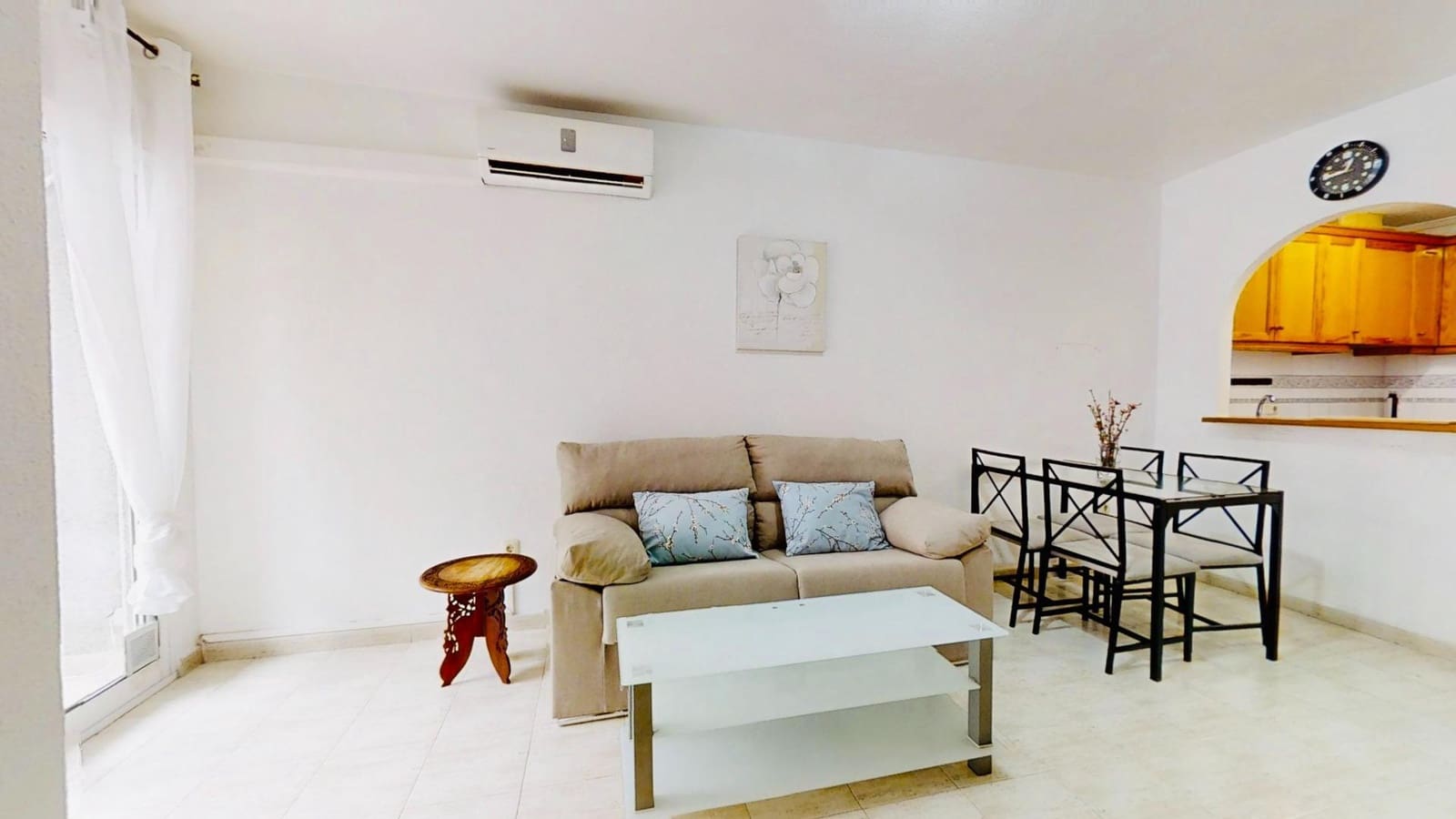 2 sypialnia Apartament do wynajęcia w Torrevieja - 700 € (Ref: 9983088)