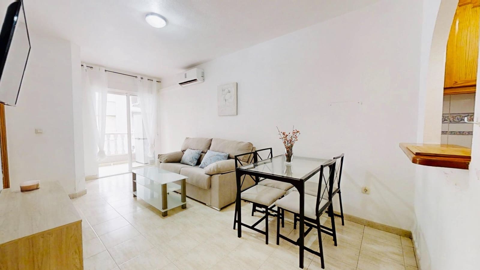 2 sypialnia Apartament do wynajęcia w Torrevieja - 700 € (Ref: 9983088)