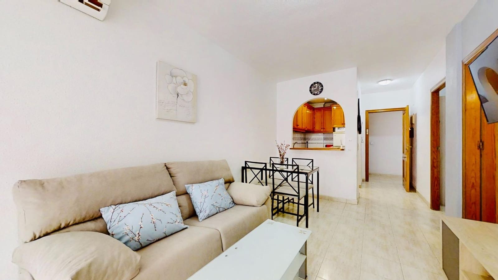 2 sypialnia Apartament do wynajęcia w Torrevieja - 700 € (Ref: 9983088)