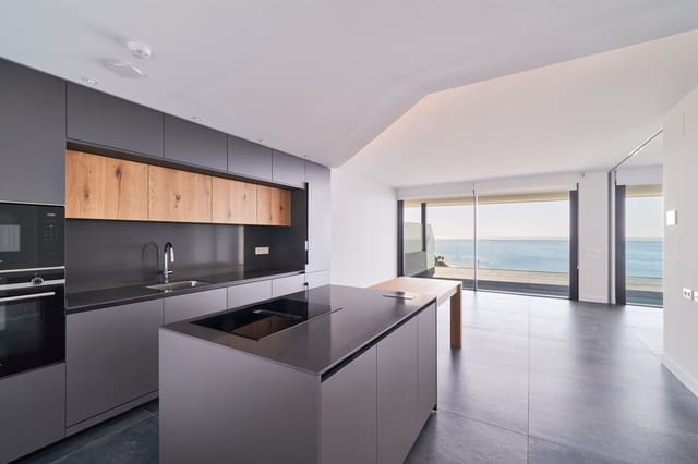 2 makuuhuone Huoneisto myytävänä paikassa Las Gaviotas  - Carvajal, Fuengirola mukana uima-altaan - 1 100 000 € (Ref: 8909702)