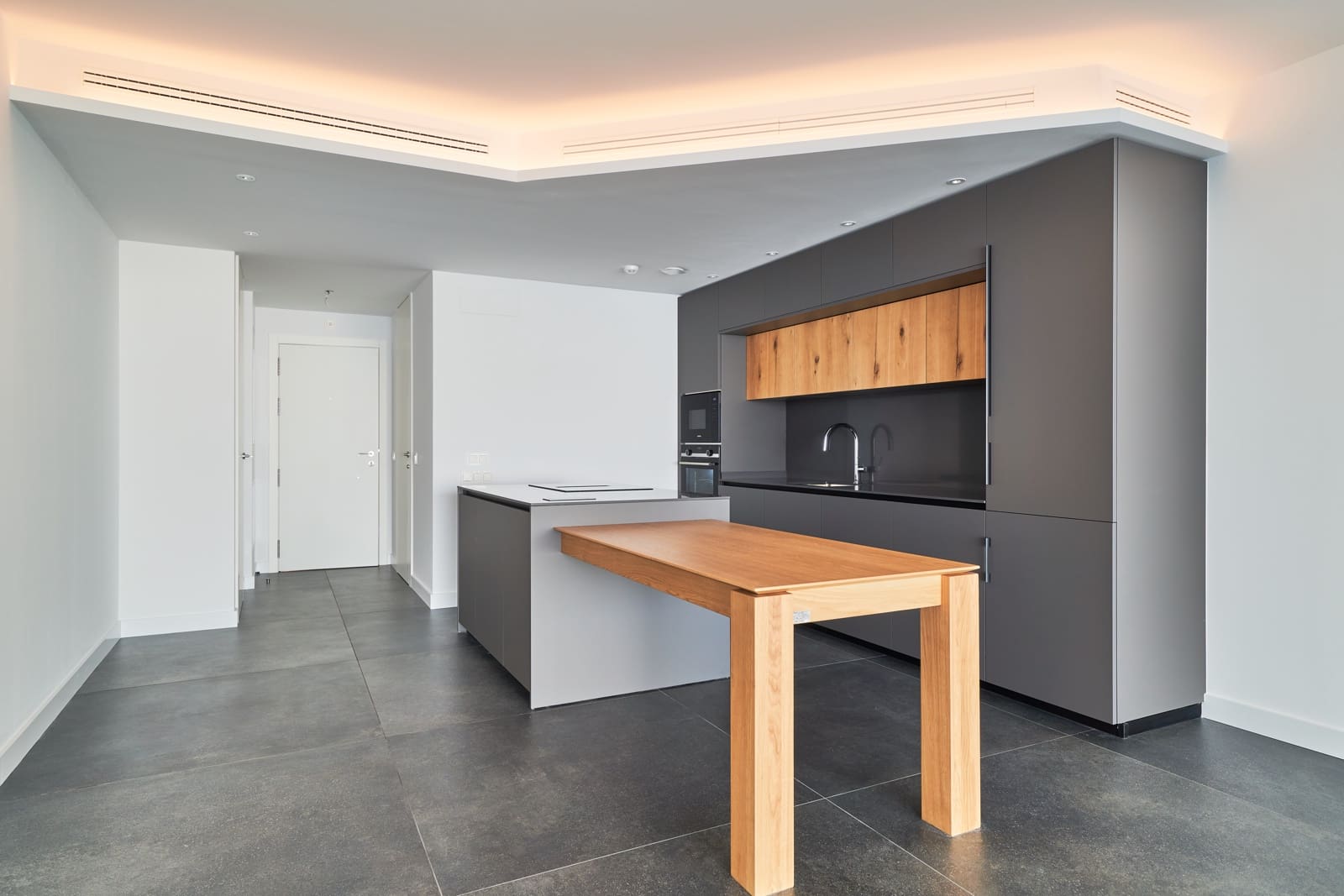 2 soveværelse Lejlighed til salg i Fuengirola med swimmingpool - € 1.100.000 (Ref: 8909702)