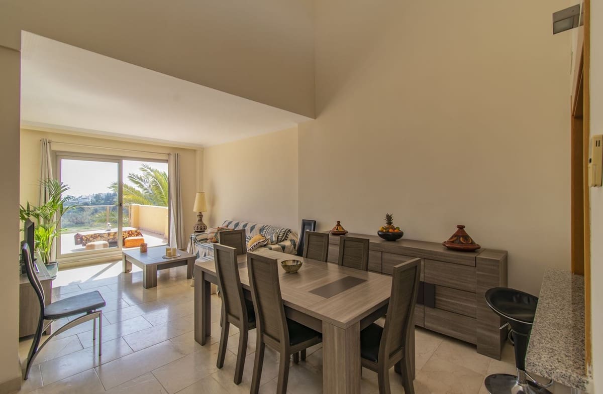 3 quarto Penthouse para venda em New Golden Mile com piscina garagem - 495 000 € (Ref: 8909901)