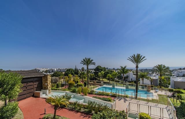 3 bedroom Penthouse for sale in La Concha - Resina Golf, Estepona with pool garage - € 495,000 (Ref: 8909901)