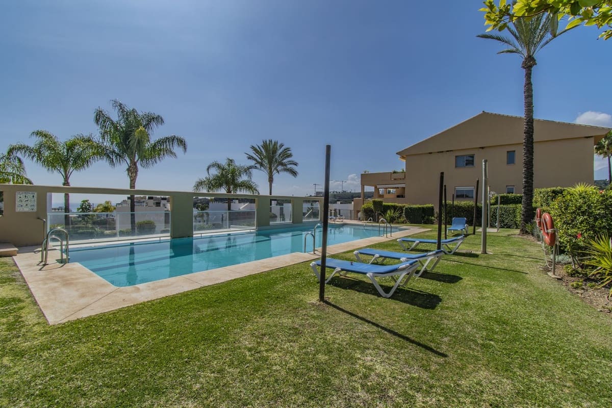 3 quarto Penthouse para venda em New Golden Mile com piscina garagem - 495 000 € (Ref: 8909901)