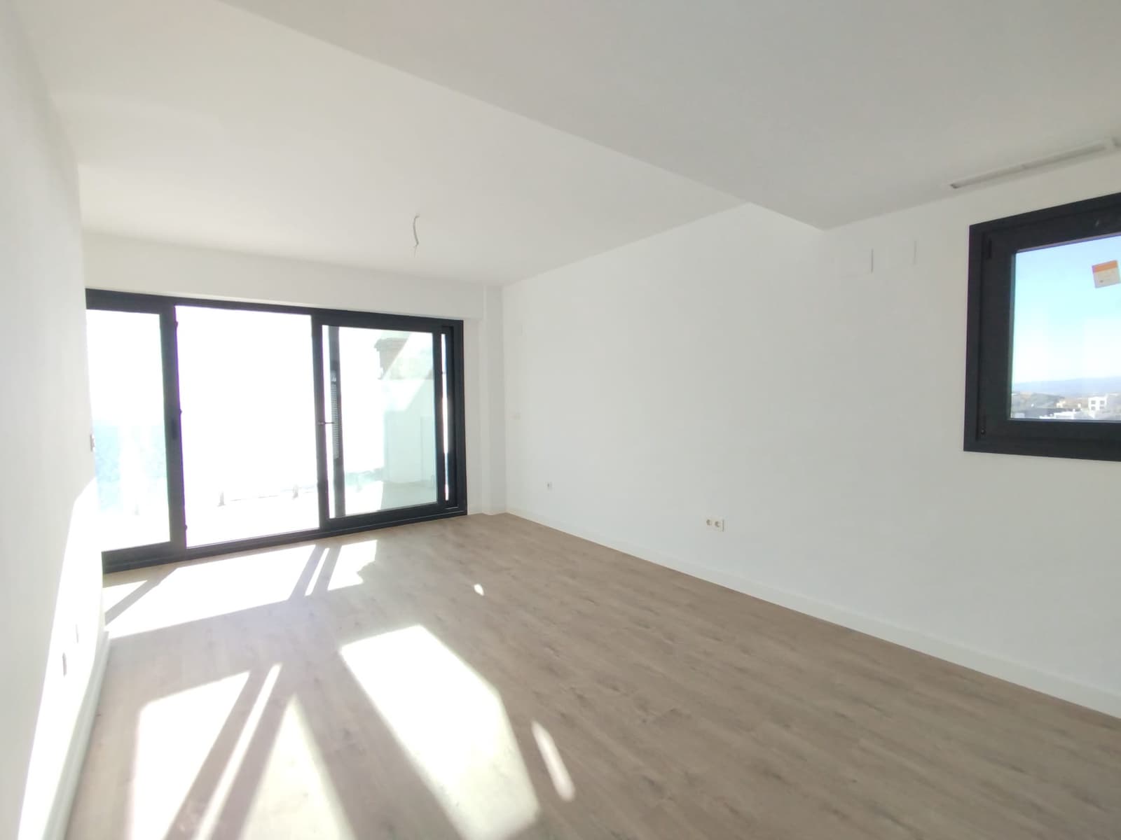 2 soveværelse Byhus til salg i Torrox med swimmingpool - € 299.000 (Ref: 8910153)