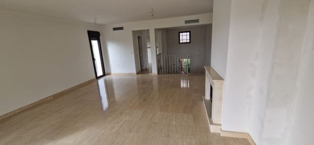 3 quarto Casa em Banda para venda em Valle Romano Golf, Estepona com piscina - 470 250 € (Ref: 8910796)