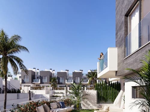 3 slaapkamer Villa te koop in Fuengirola met zwembad garage - € 461.000 (Ref: 8942093)