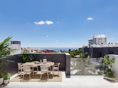 3 slaapkamer Villa te koop in Fuengirola met zwembad garage - € 461.000 (Ref: 8942093)