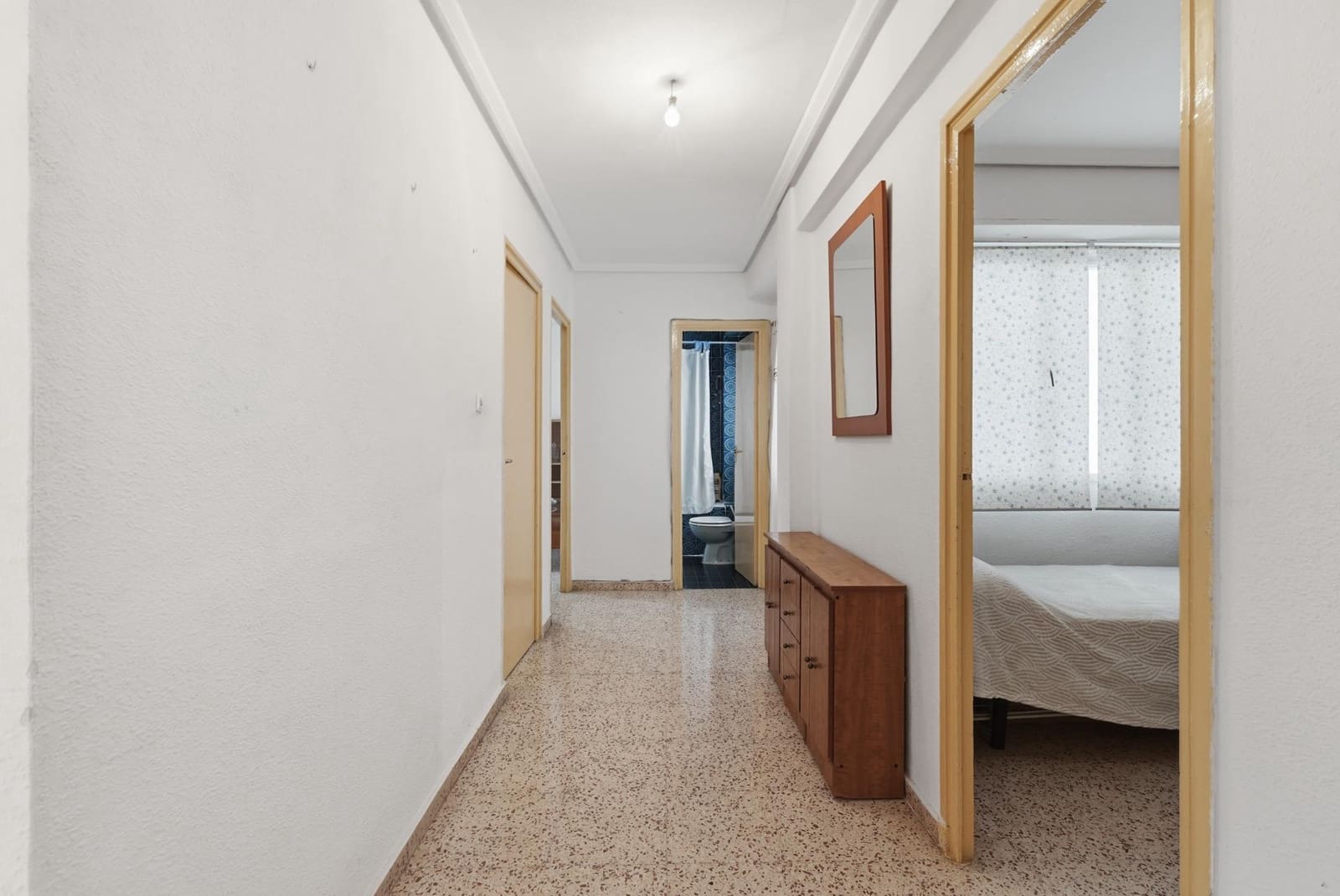 Piso de 3 habitaciones en Burjassot en venta - 155.000 € (Ref: 10180859)