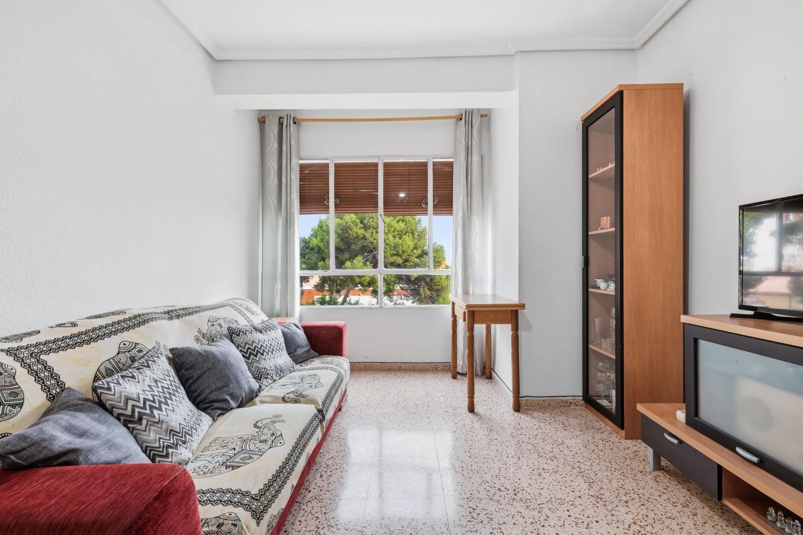 Piso de 3 habitaciones en Burjassot en venta - 155.000 € (Ref: 10180859)