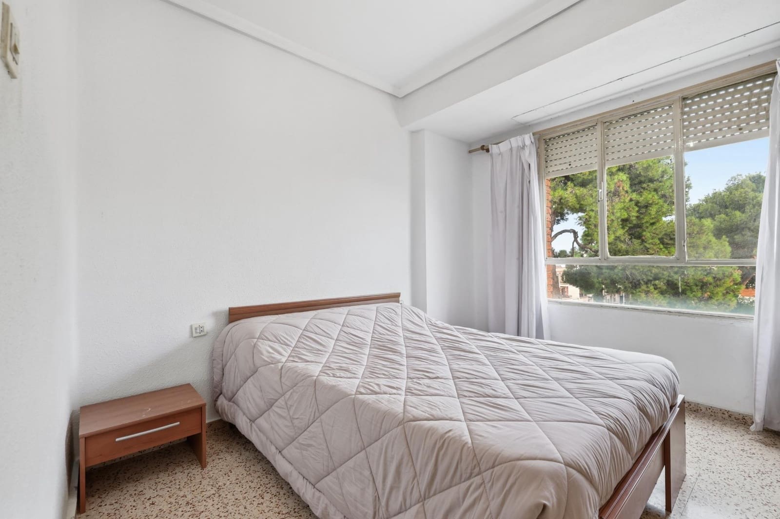 Piso de 3 habitaciones en Burjassot en venta - 155.000 € (Ref: 10180859)