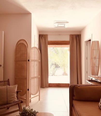 Chalet de 2 habitaciones en Es Pujols, Formentera municipio en venta con garaje - 1.180.000 € (Ref: 9563894)