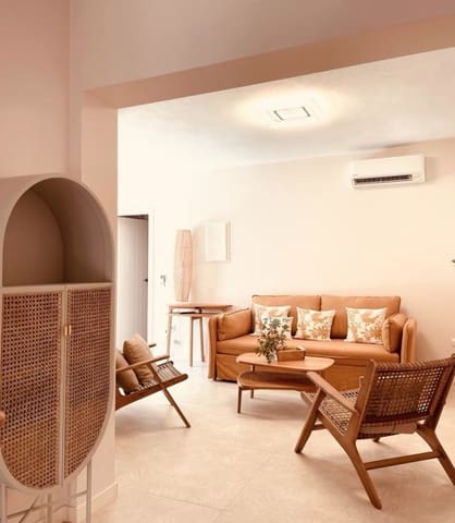 Chalet de 2 habitaciones en Es Pujols, Formentera municipio en venta con garaje - 1.180.000 € (Ref: 9563894)