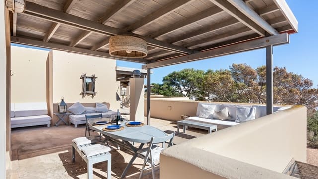 2 bedroom Penthouse for sale in Formentera municipality - € 820,000 (Ref: 9564022)