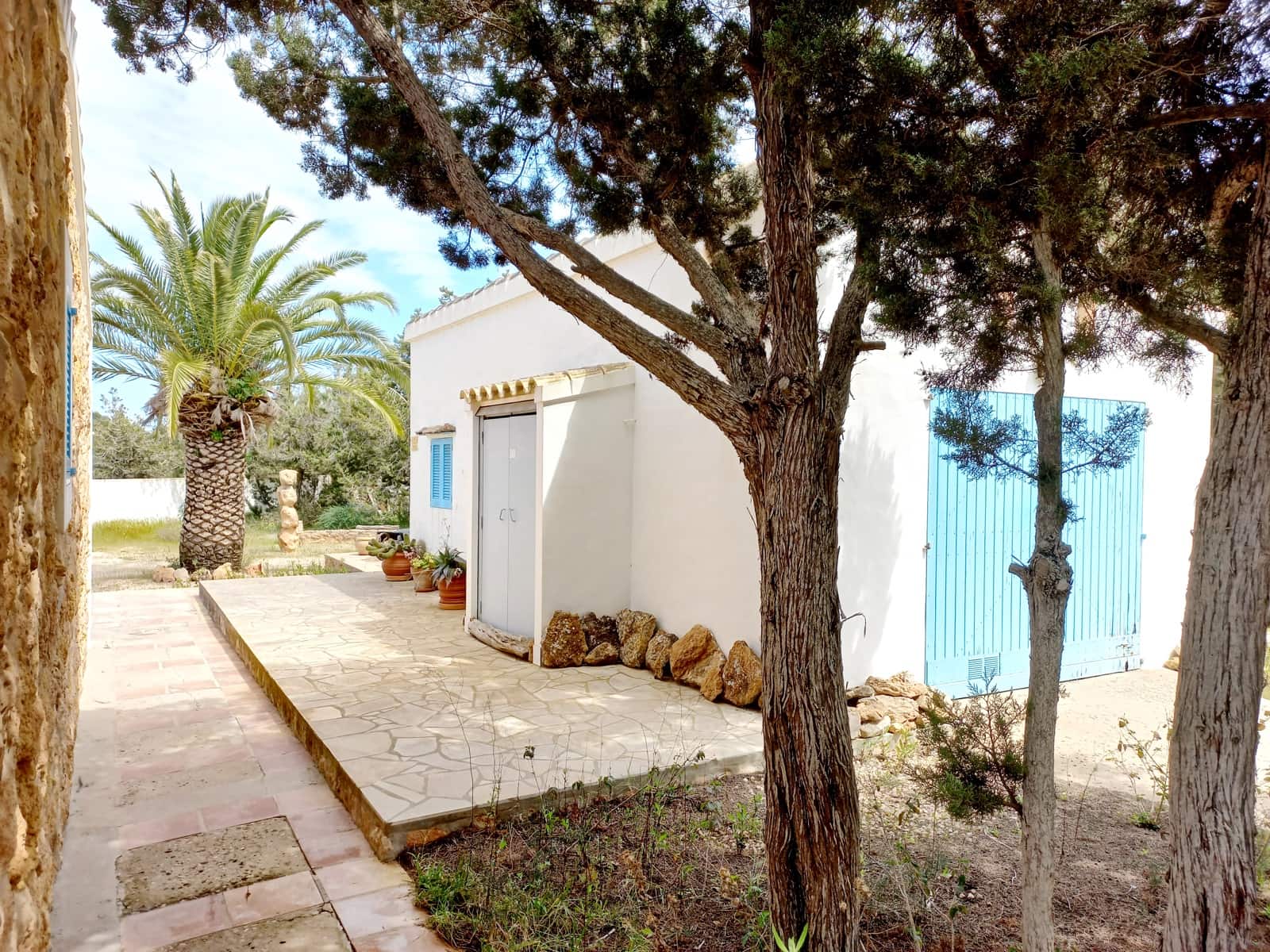 Finca/Casa Rural de 4 habitaciones en Formentera municipio en venta con garaje - 1.800.000 € (Ref: 9564037)