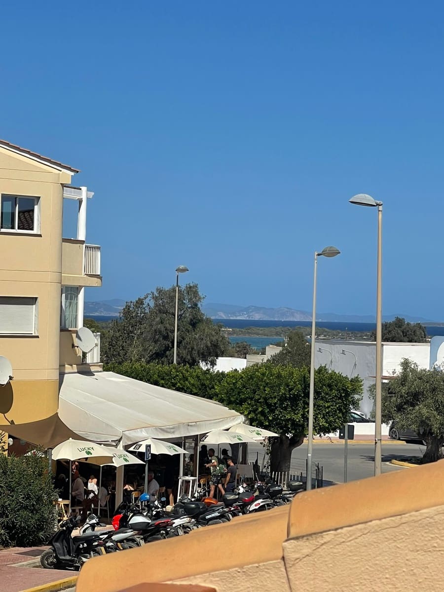 4 bedroom Apartment for sale in Formentera municipality with garage - € 1,180,000 (Ref: 9564039)