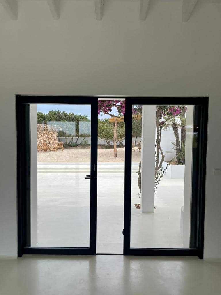 5 bedroom Villa for sale in Formentera municipality with pool garage - € 2,450,000 (Ref: 9566528)