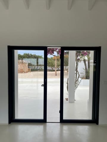 5 sypialnia Willa na sprzedaż w Gmina Formentera z basenem garażem - 2 450 000 € (Ref: 9566528)