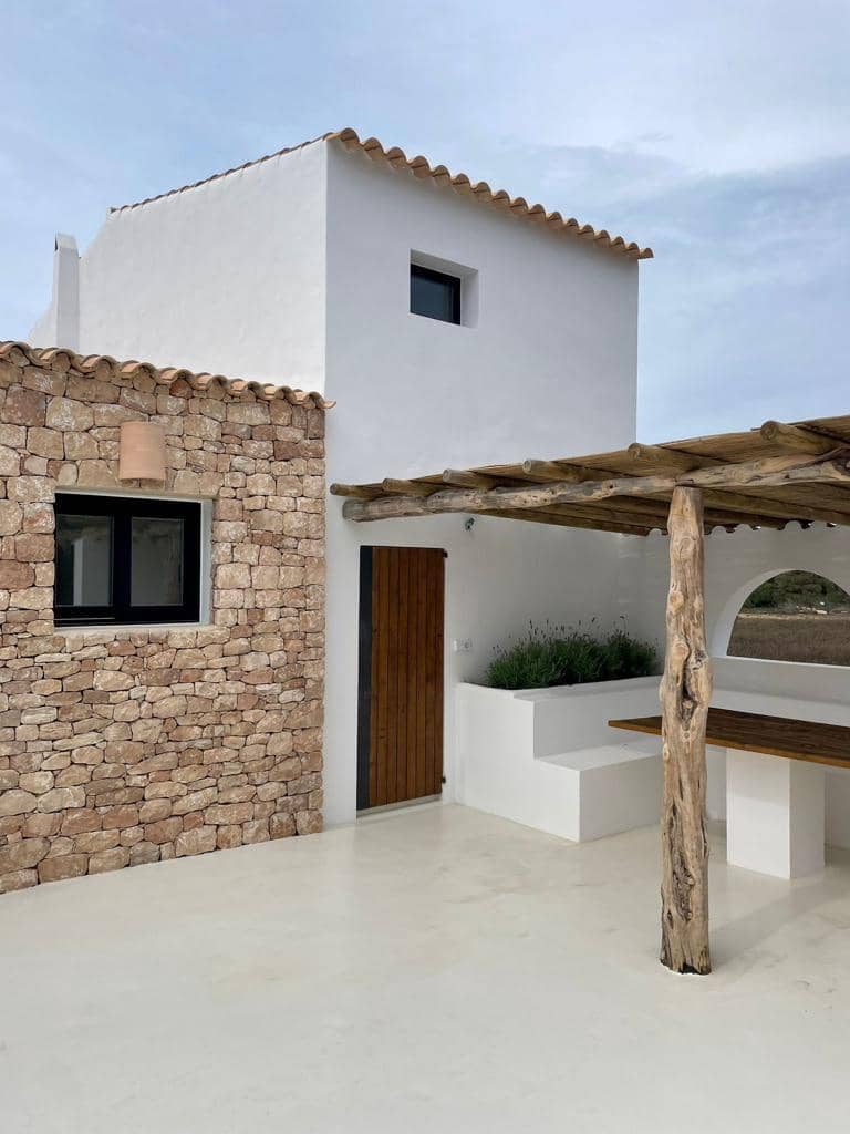 5 bedroom Villa for sale in Formentera municipality with pool garage - € 2,450,000 (Ref: 9566528)