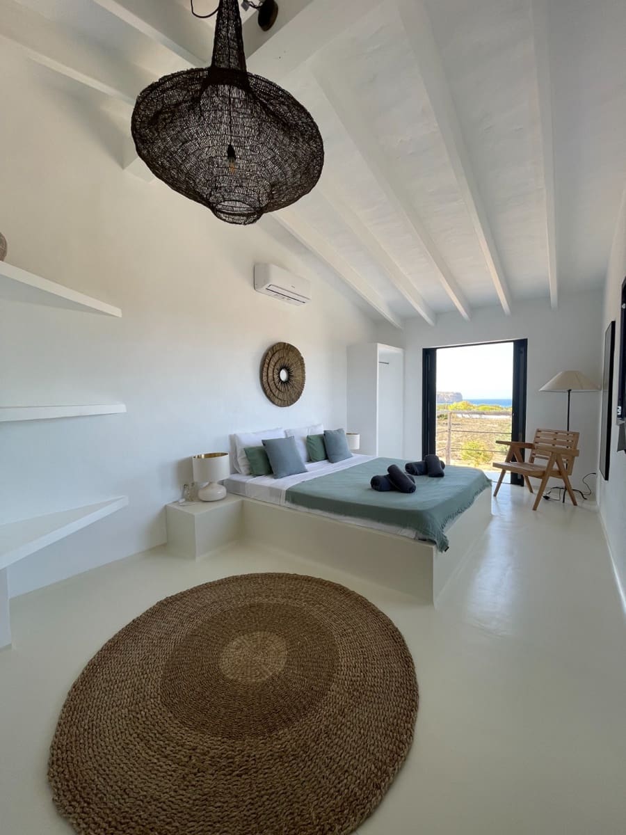 5 bedroom Villa for sale in Formentera municipality with pool garage - € 2,450,000 (Ref: 9566528)