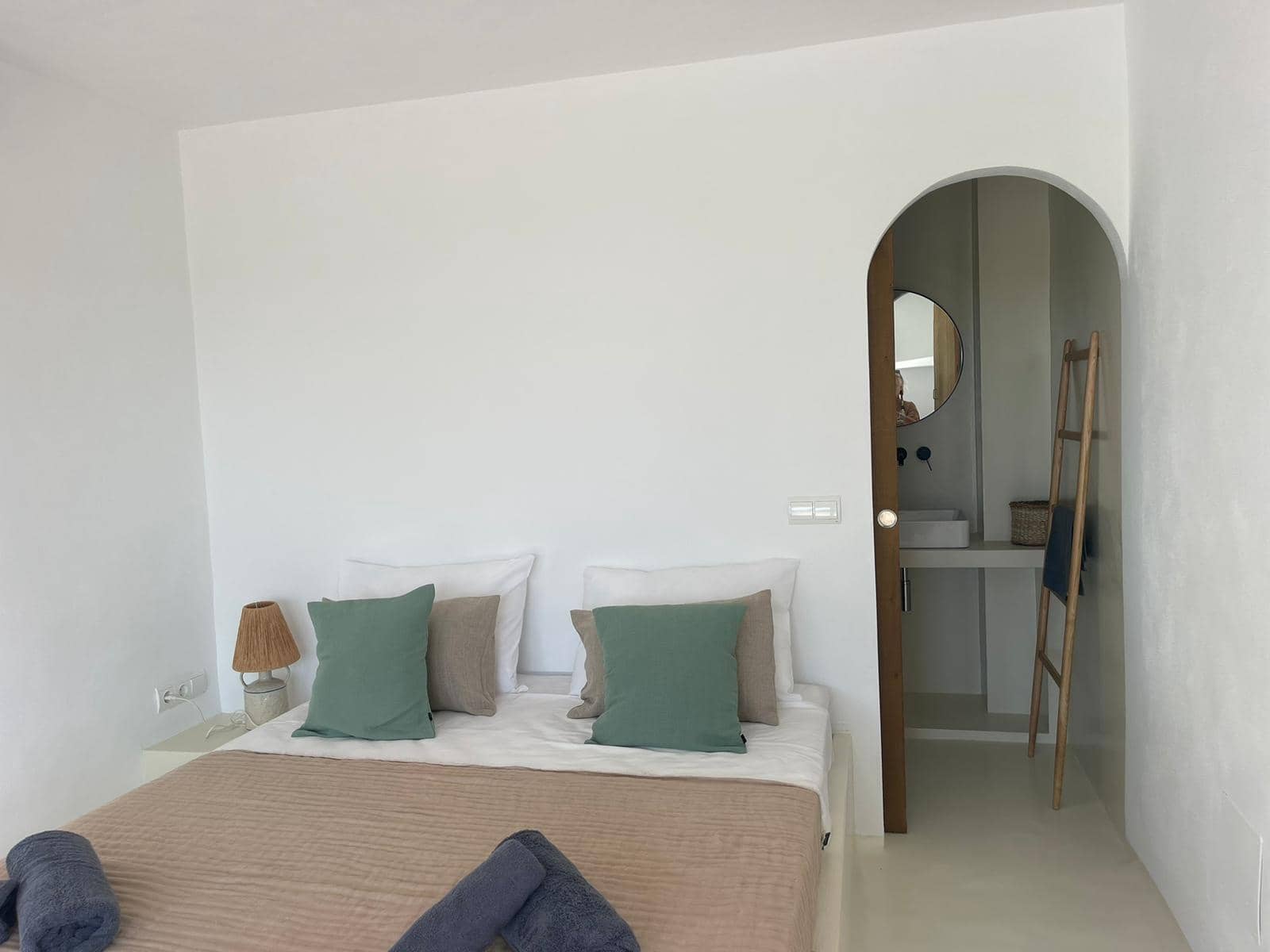 5 bedroom Villa for sale in Formentera municipality with pool garage - € 2,450,000 (Ref: 9566528)