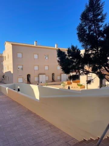 2 makuuhuone Huoneisto myytävänä paikassa Es Pujols, Formentera kunta - 450 000 € (Ref: 9610101)