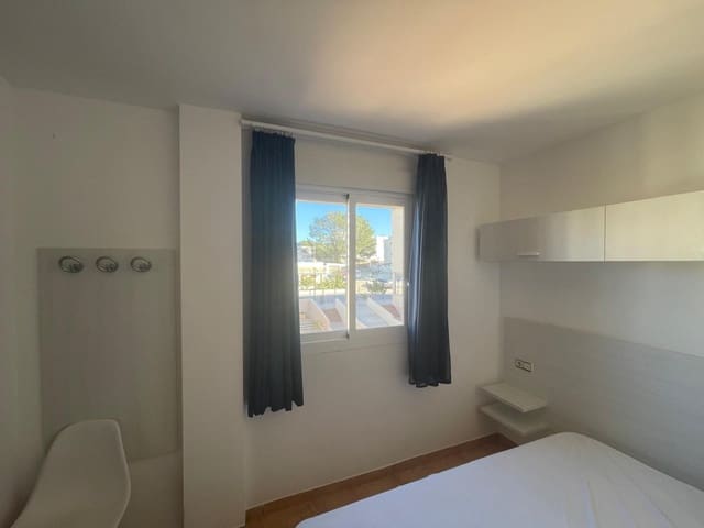 2 makuuhuone Huoneisto myytävänä paikassa Es Pujols, Formentera kunta - 450 000 € (Ref: 9610101)